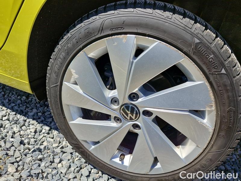  Volkswagen  Golf  VIII Variant (CG5) 2020 Var.2.0TDI 110 Style AT #18