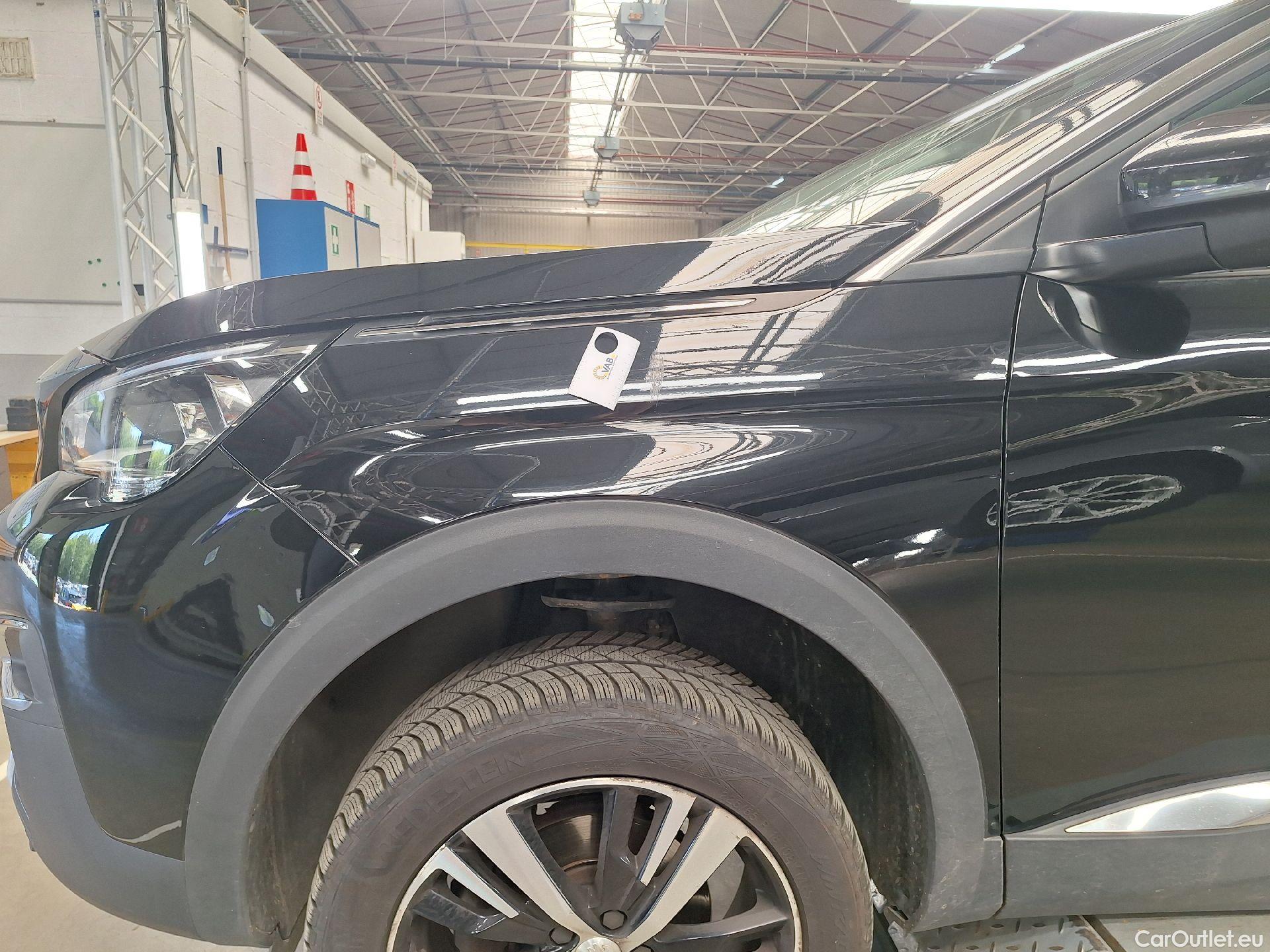  Peugeot  5008 Peugeot,  '16, Peugeot  1.5 BlueHDi 96kW S&S EAT8 Allure 5d #18