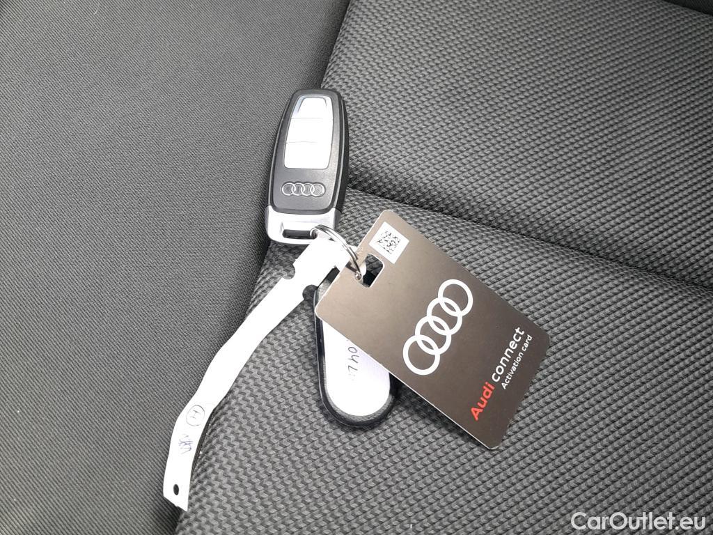  Audi  A3 AUDI  / 2020 / 5P / berlina con portón Sportback 30 TFSI 81kW (110CV) S tronic #2