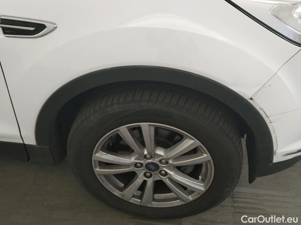  Ford  Kuga FORD  / 2016 / 5P / todoterreno 1.5 EcoBoost 88kW 4x2 Trend+ (CX) #34