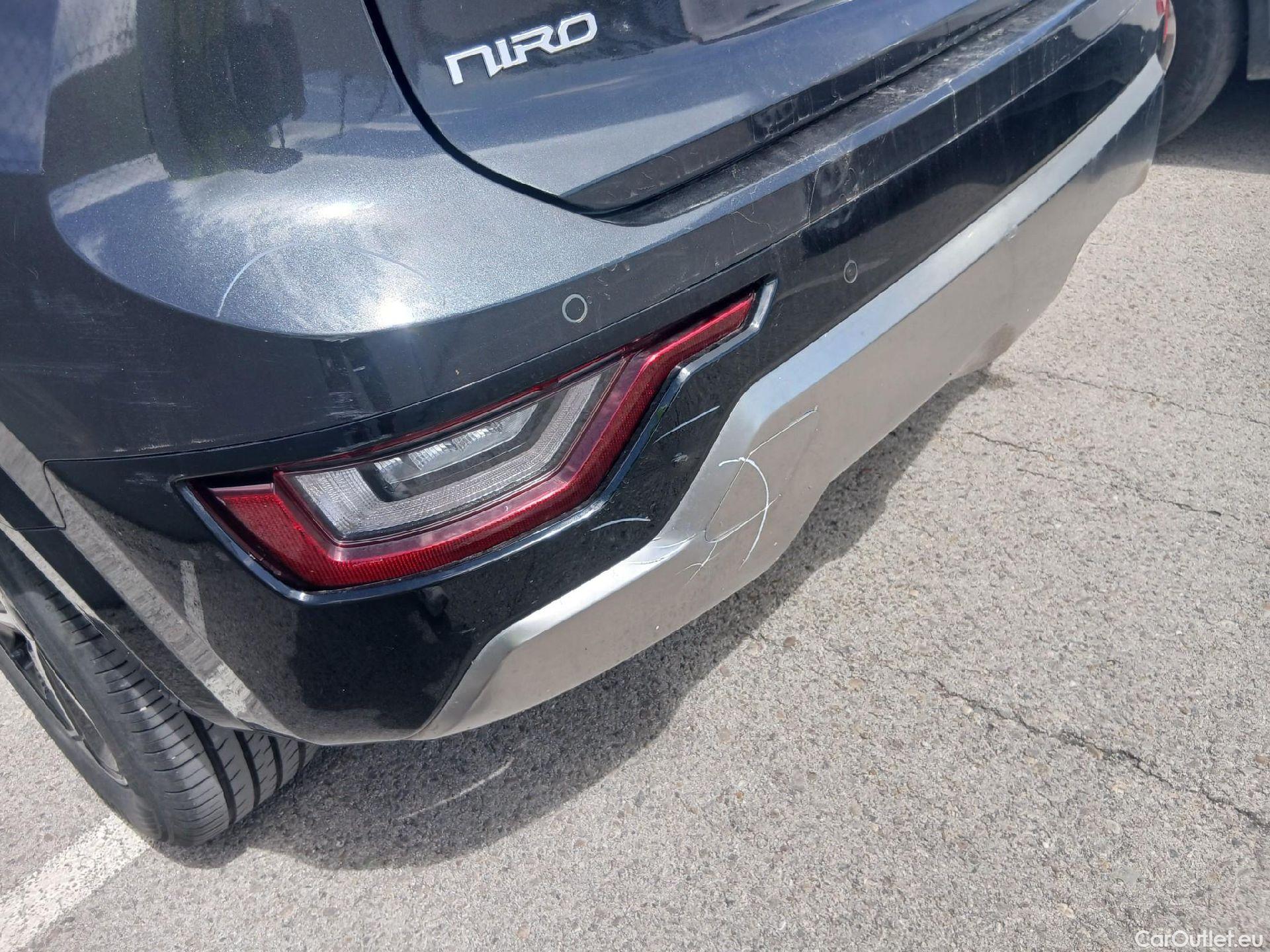  KIA  Niro KIA  1.6 GDi HEV 141 CV Drive #17
