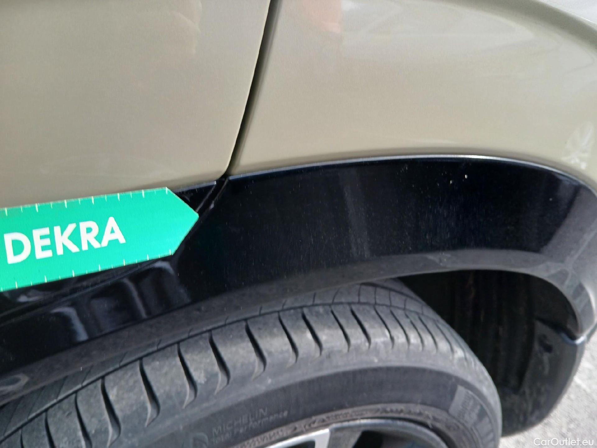  Honda  HR-V HONDA  / 2021 / 5P / todoterreno 1.5 i-MMD Advance Style 4x2 #26