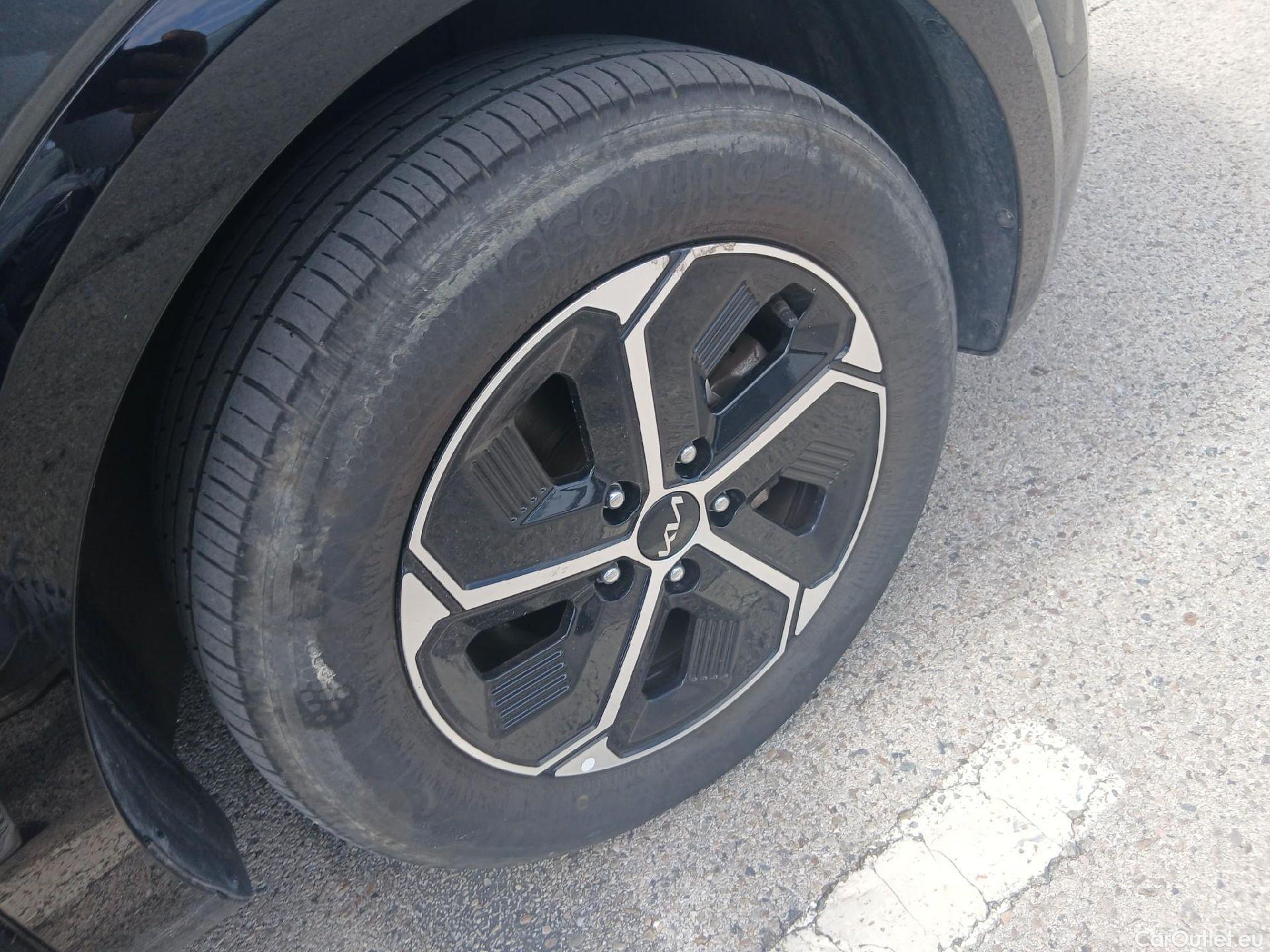  KIA  Niro KIA  1.6 GDi HEV 141 CV Drive #32
