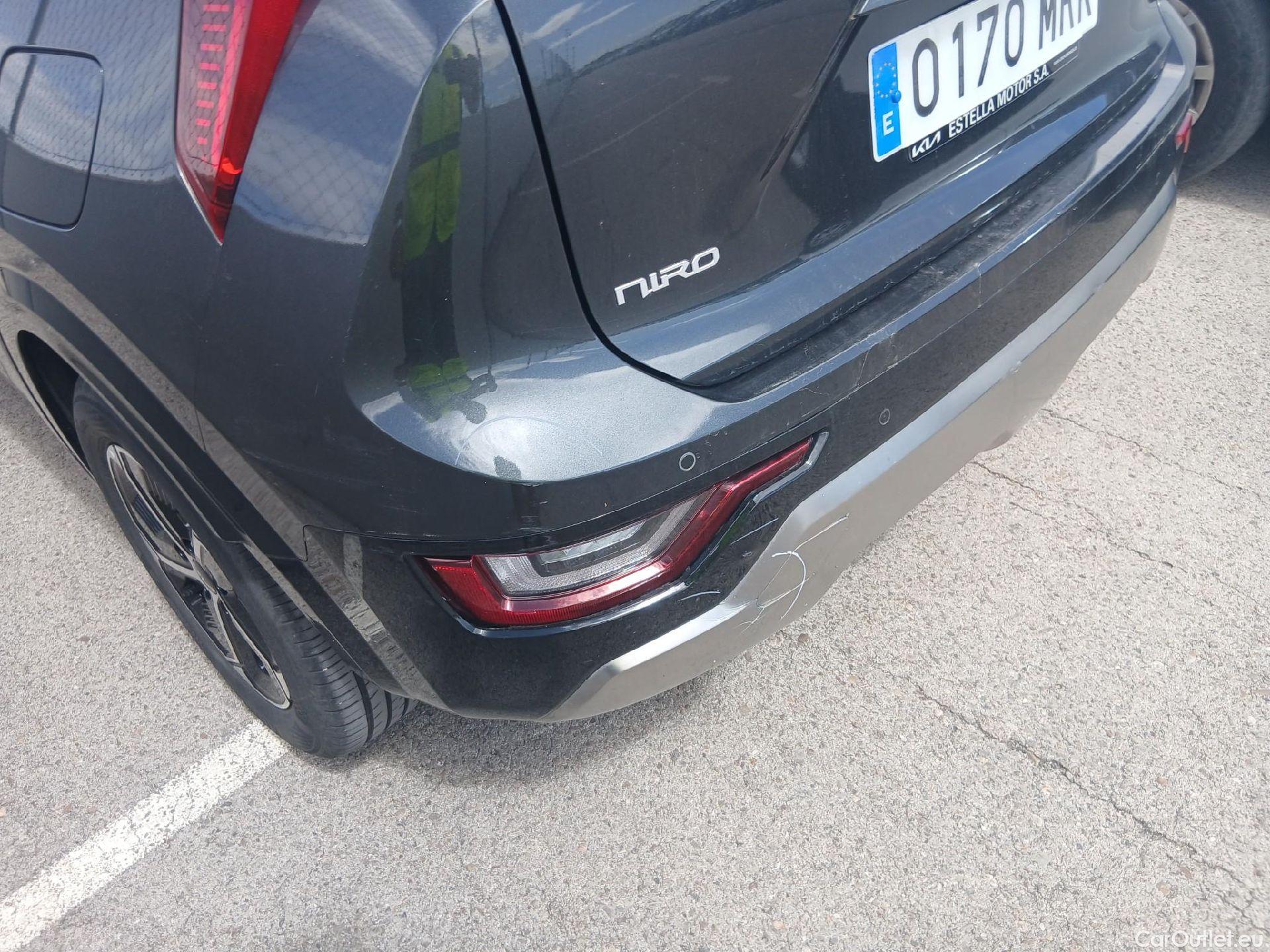  KIA  Niro KIA  1.6 GDi HEV 141 CV Drive #14