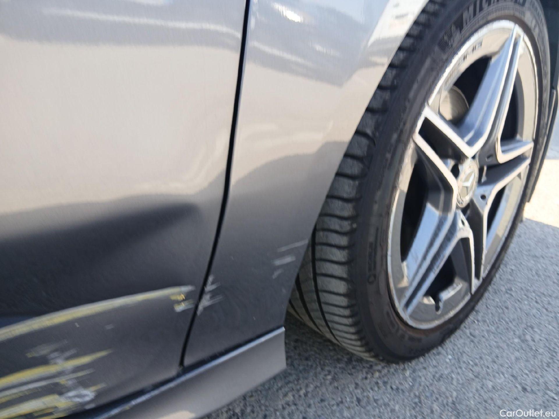  Mercedes  CLA-Klasse MERCEDES-BENZ CLA / 2019 / 4P / coupé CLA 180 #16
