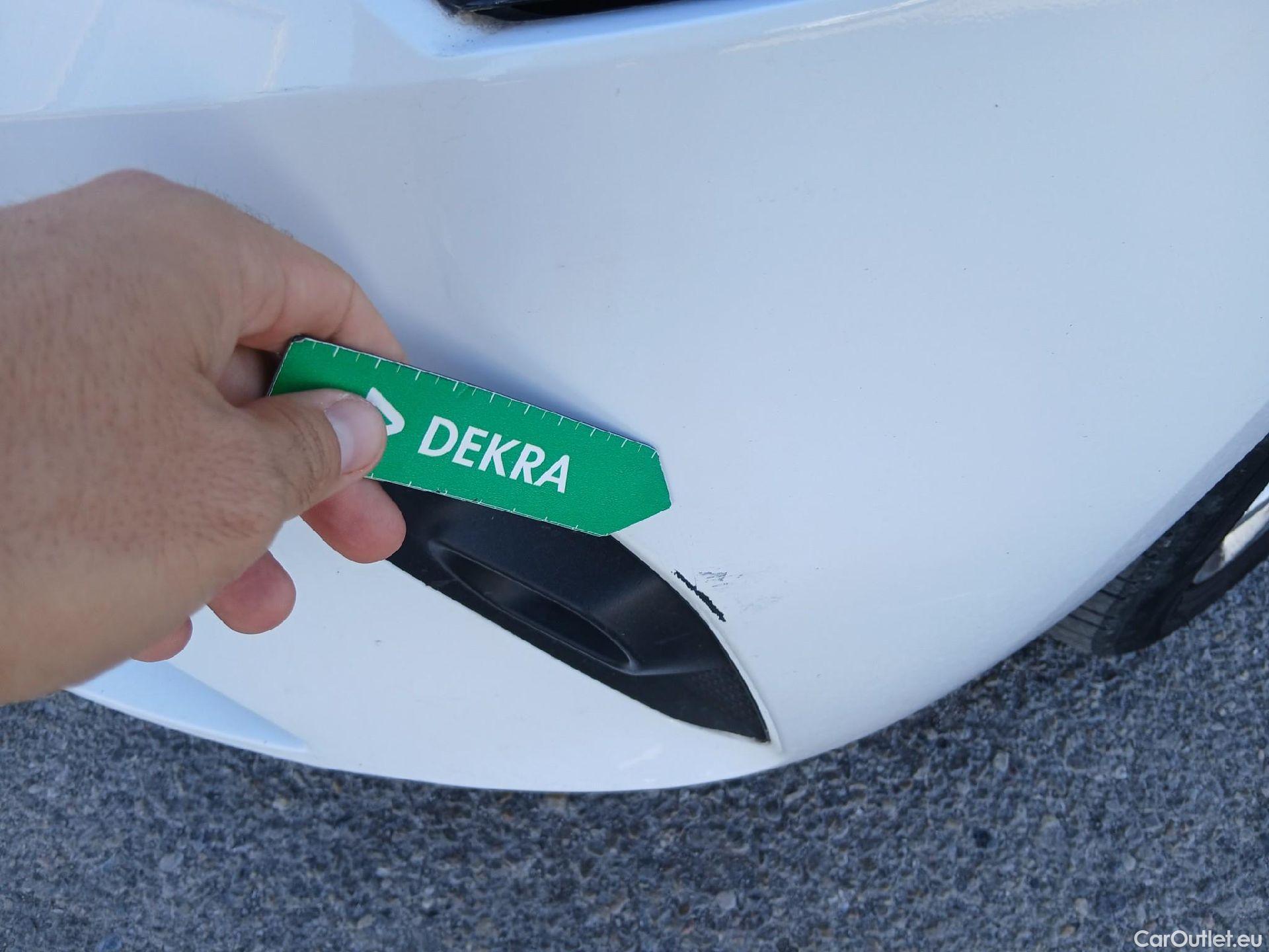  Opel  Corsa OPEL  / 2019 / 5P / berlina con portón 1.5D DT 74kW (100CV) Edition #4