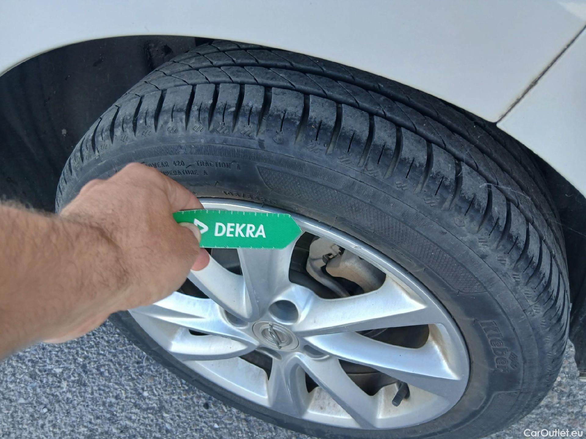 Opel  Corsa OPEL  / 2019 / 5P / berlina con portón 1.5D DT 74kW (100CV) Edition #16