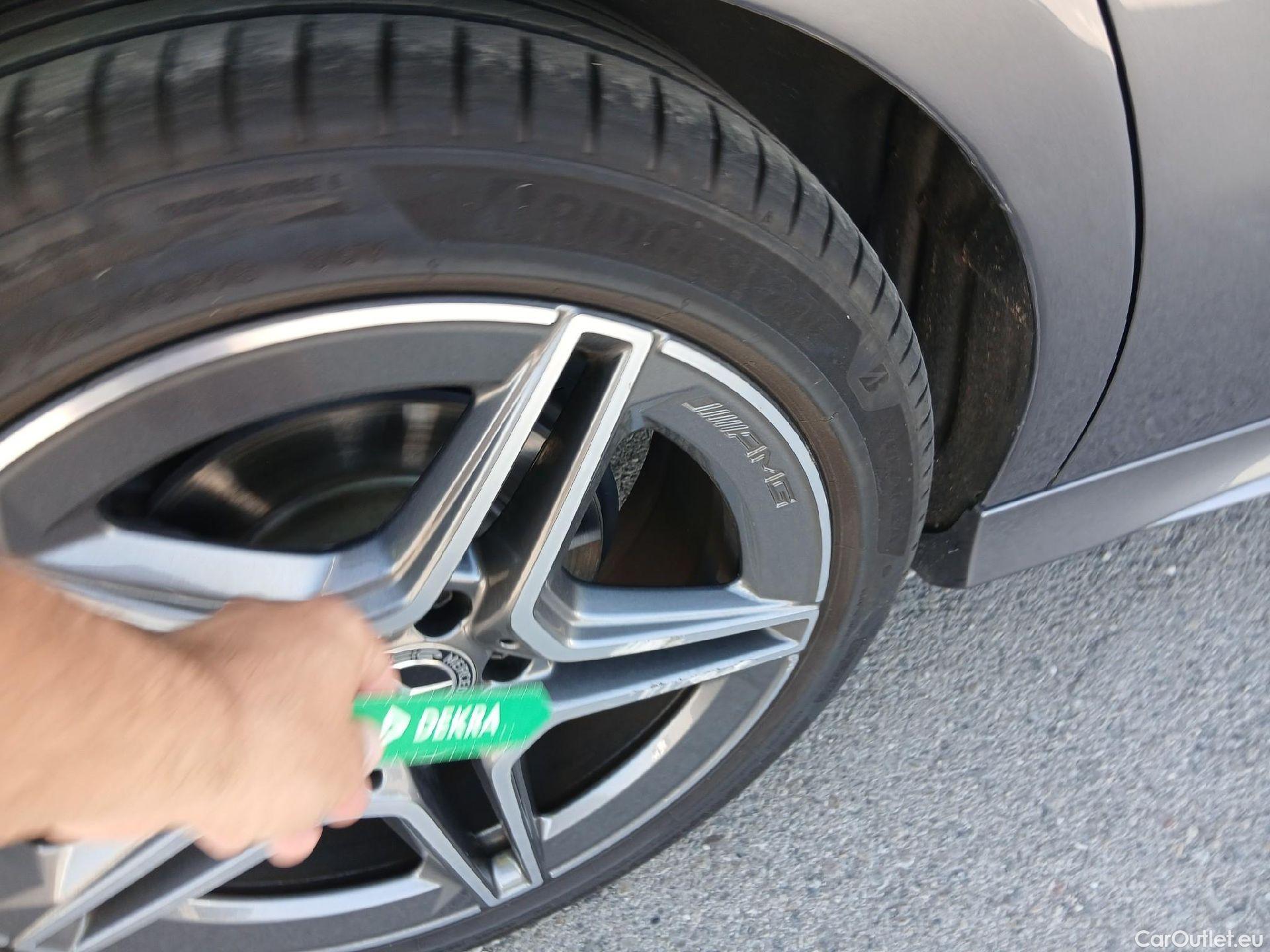  Mercedes  CLA-Klasse MERCEDES-BENZ CLA / 2019 / 4P / coupé CLA 180 #10