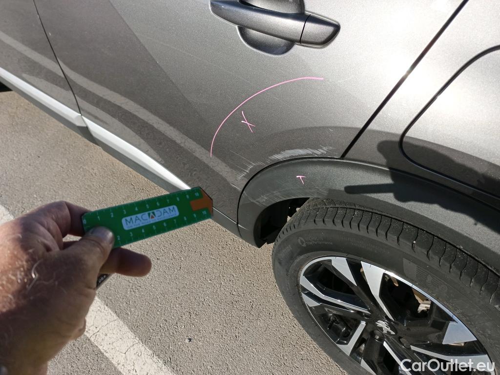  Peugeot  2008 PEUGEOT  / 2019 / 5P / todoterreno Allure Pack Puretech 130 S&S EAT8 (AC2) #7