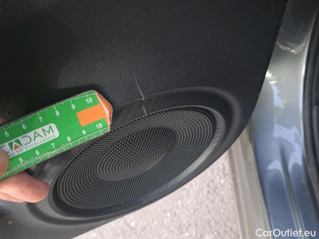  Nissan  Juke NISSAN  / 2019 / 5P / crossover DIG-T 84 kW (114 CV) DCT 7 V N-Connecta (AC2) #26
