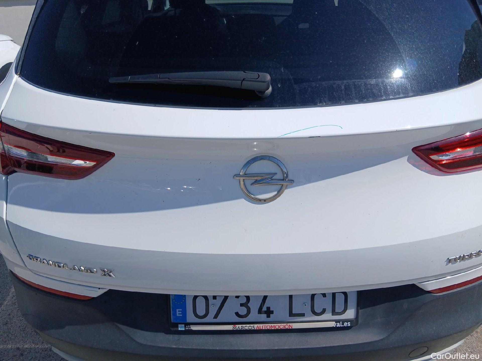  Opel   Grandland X OPEL / 2017 / 5P / todoterreno 1.5 CDTi 120 Aniversario #32