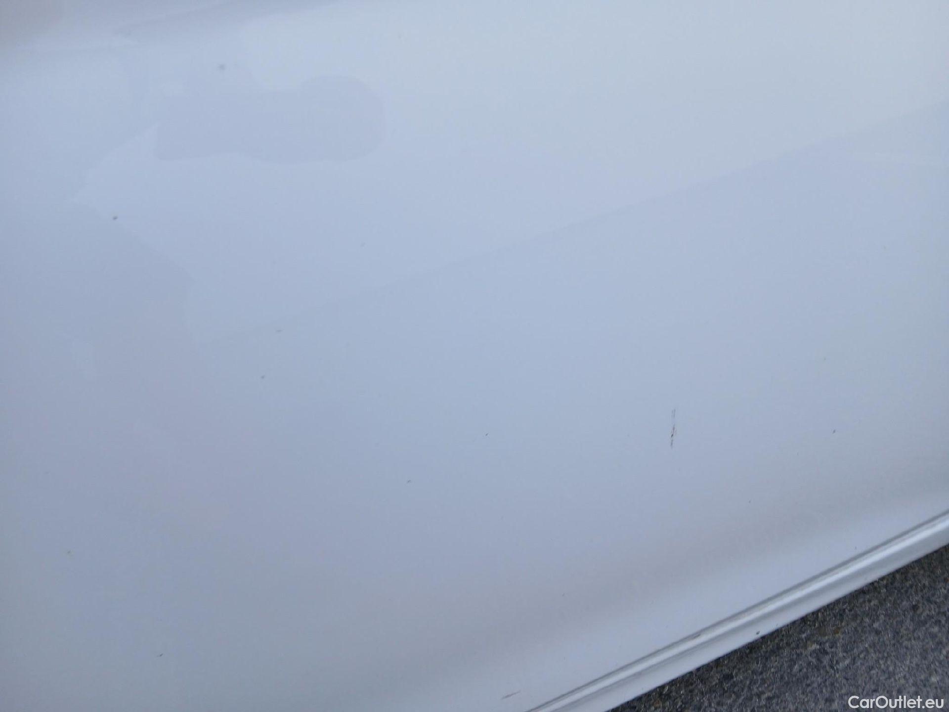  Opel  Corsa OPEL  / 2019 / 5P / berlina con portón 1.5D DT 74kW (100CV) Edition #24