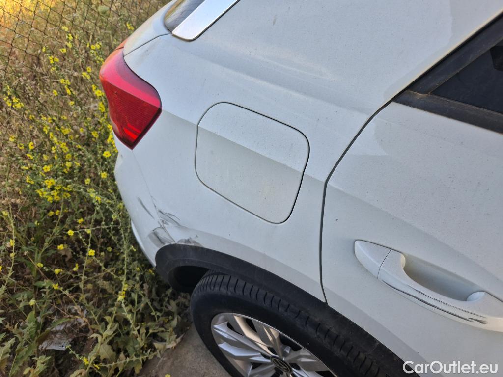  Volkswagen  T-ROC  Advance 2.0 TDI 115CV MT6 E6d #1
