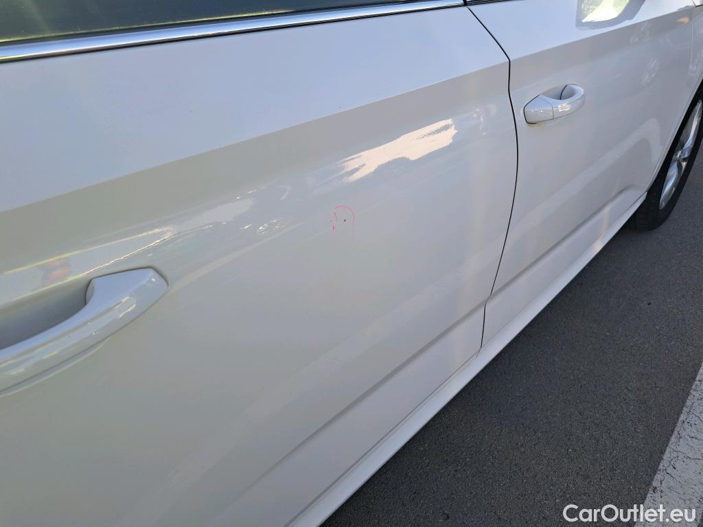  Skoda  KAMIQ SKODA  1.0 TSI 81kW (110CV) DSG Ambition #21