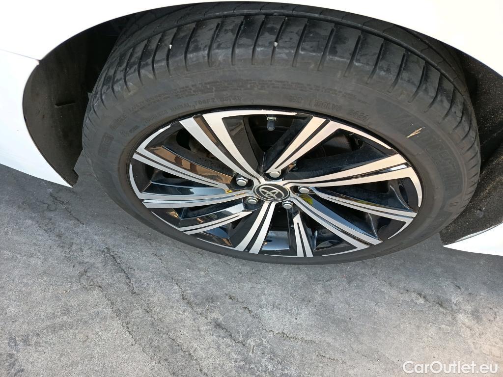  Toyota  Corolla TOYOTA  / 2019 / 5P / familiar 2.0 180H STYLE E-CVT TOURING SPORT #41