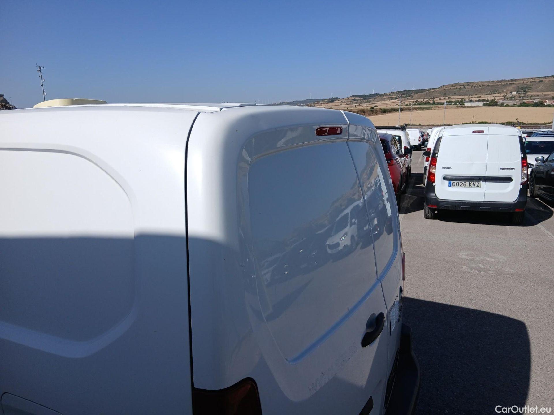  Citroen  Berlingo CITROEN  / 2018 / 3P / furgón derivado de turismo Talla M BlueHDi 100 CONTROL #17