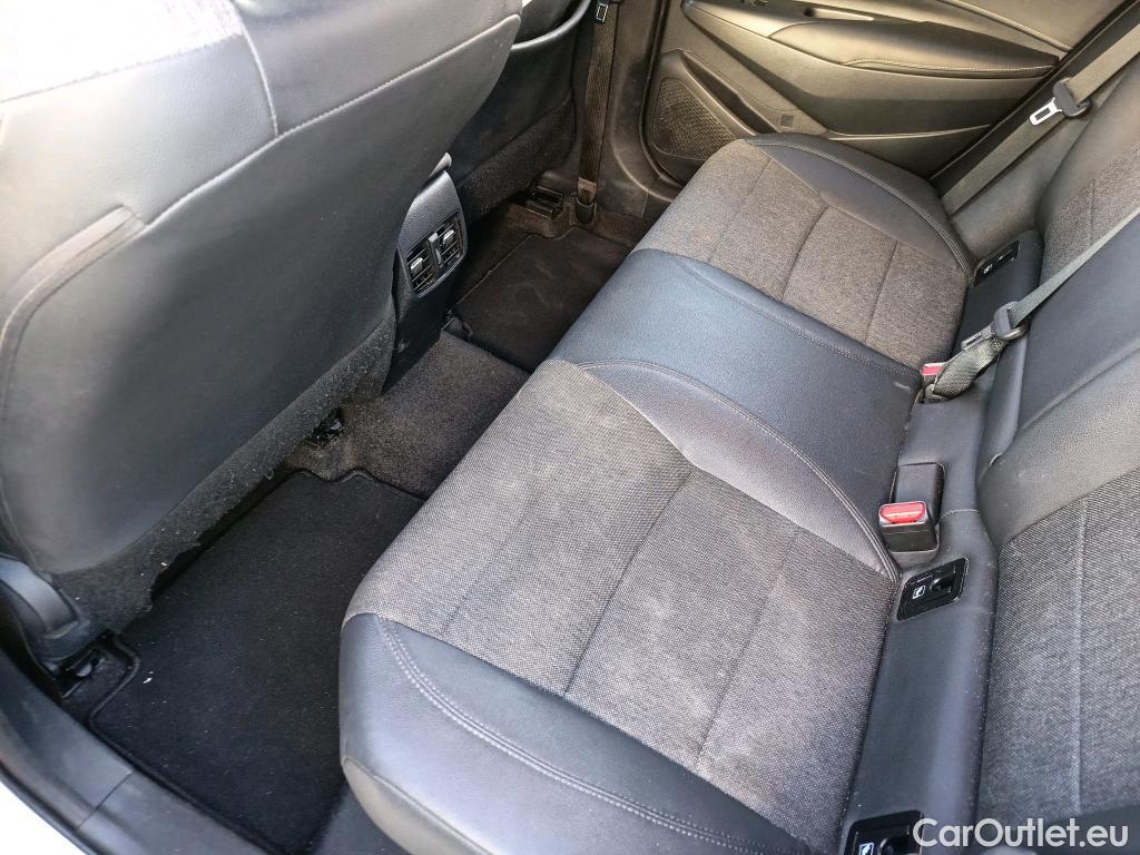  Toyota  Corolla TOYOTA  / 2019 / 5P / familiar 2.0 180H STYLE E-CVT TOURING SPORT #21