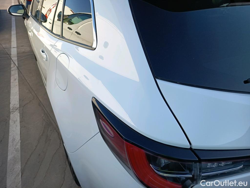  Toyota  Corolla TOYOTA  / 2019 / 5P / familiar 2.0 180H STYLE E-CVT TOURING SPORT #6