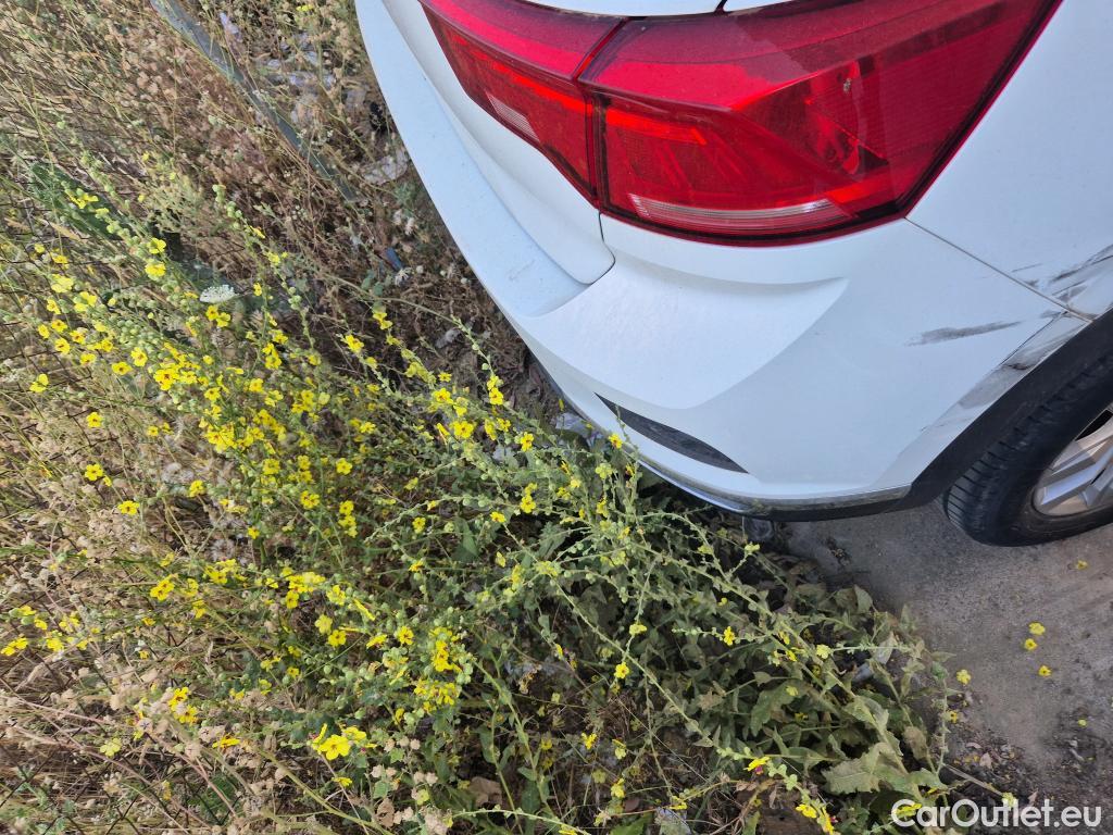  Volkswagen  T-ROC  Advance 2.0 TDI 115CV MT6 E6d #3