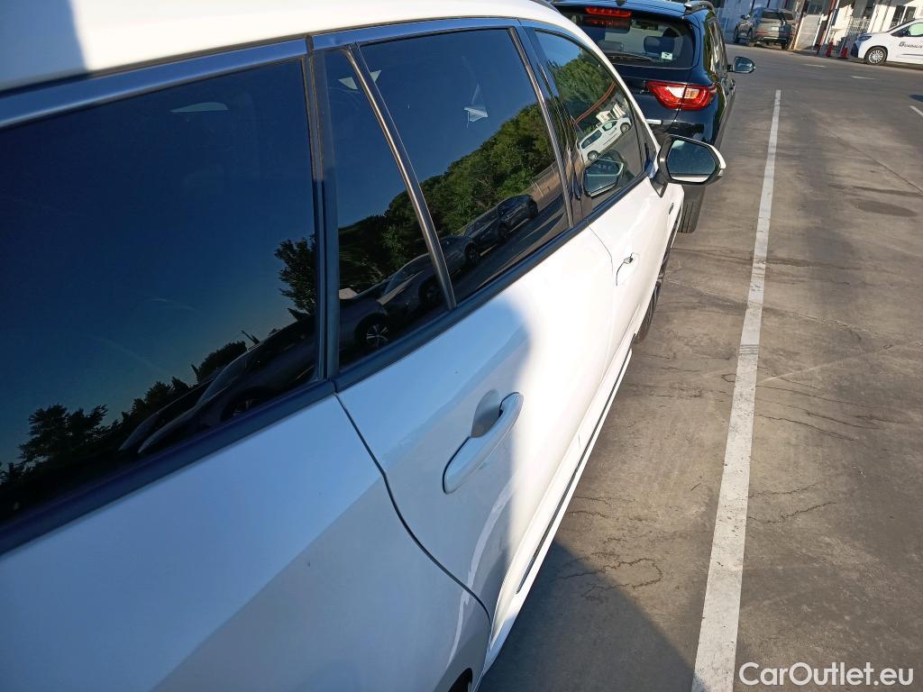  Toyota  Corolla TOYOTA  / 2019 / 5P / familiar 2.0 180H STYLE E-CVT TOURING SPORT #7