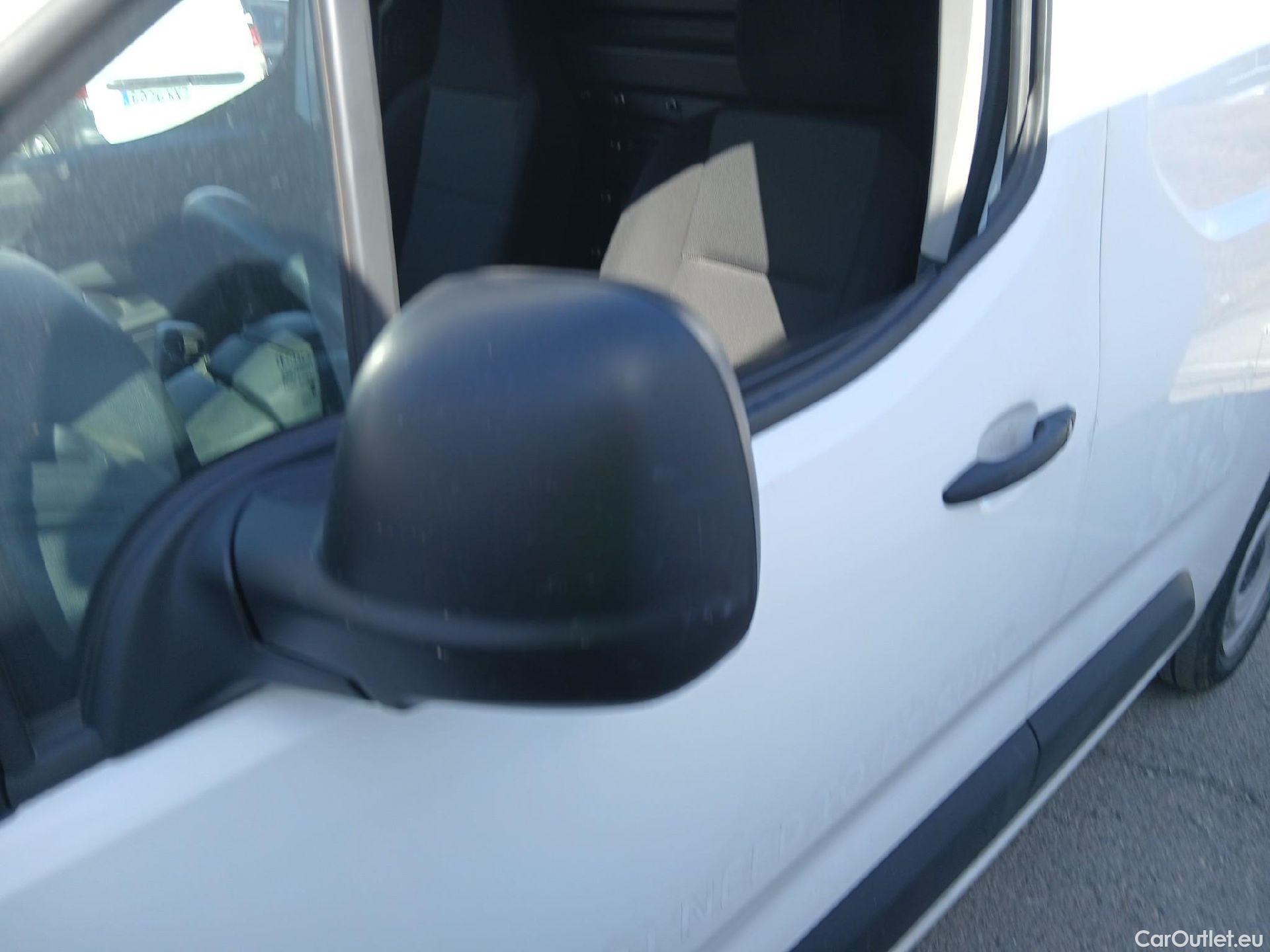  Citroen  Berlingo CITROEN  / 2018 / 3P / furgón derivado de turismo Talla M BlueHDi 100 CONTROL #14