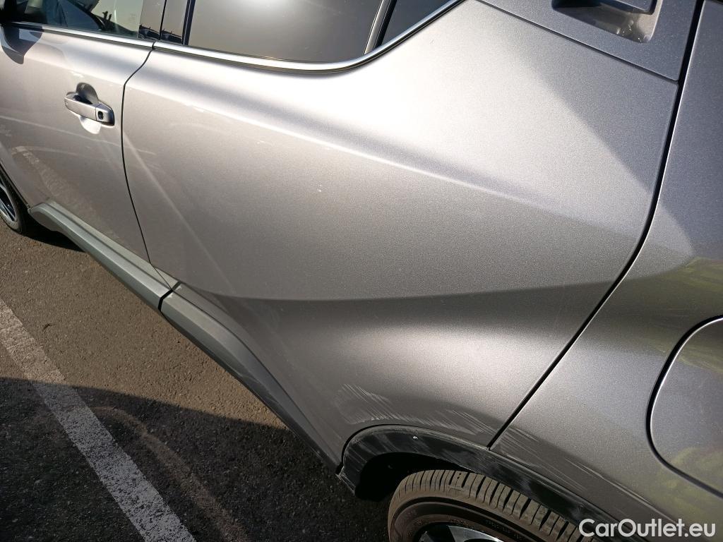  Toyota  C-HR TOYOTA  / 2016 / 5P / todoterreno 1.8 125H Advance (CX) #1