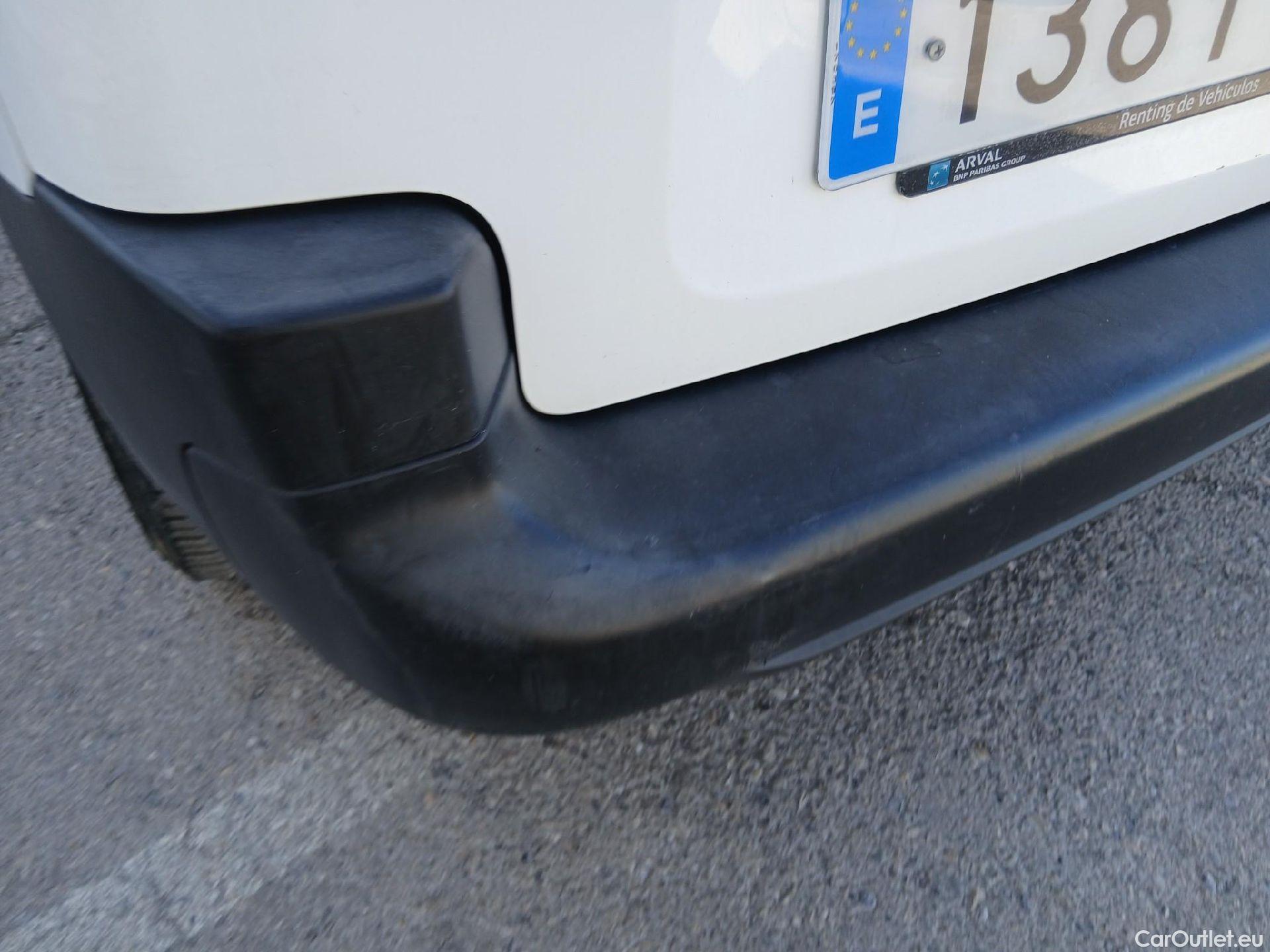  Citroen  Berlingo CITROEN  / 2018 / 3P / furgón derivado de turismo Talla M BlueHDi 100 CONTROL #19