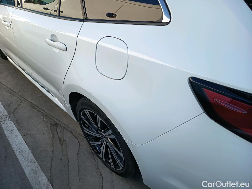  Toyota  Corolla TOYOTA  / 2019 / 5P / familiar 2.0 180H STYLE E-CVT TOURING SPORT #19