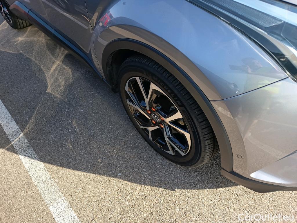  Toyota  C-HR TOYOTA  / 2016 / 5P / todoterreno 1.8 125H Advance (CX) #46