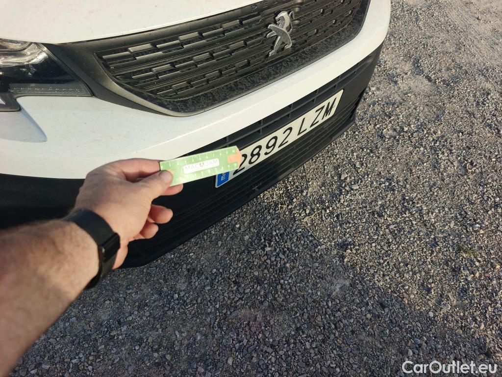  Peugeot  Partner PEUGEOT  / 2018 / 4P / furgón derivado de turismo Premium Standard 600kg BlueHDi 73kW #33
