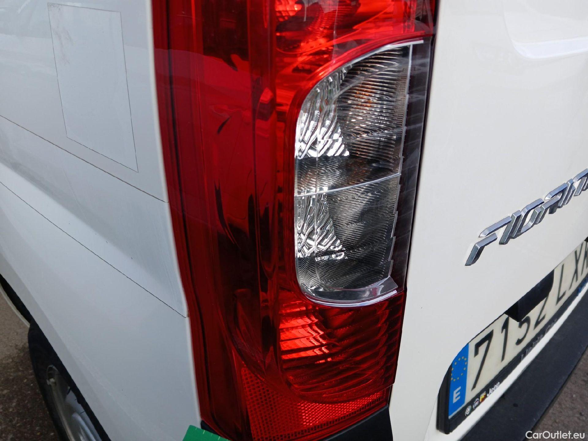  Fiat  Fiorino FIAT  / 2016 / 4P / furgón derivado de turismo Cargo SX N1 1.3 MJet 59 kW (80 CV) #33