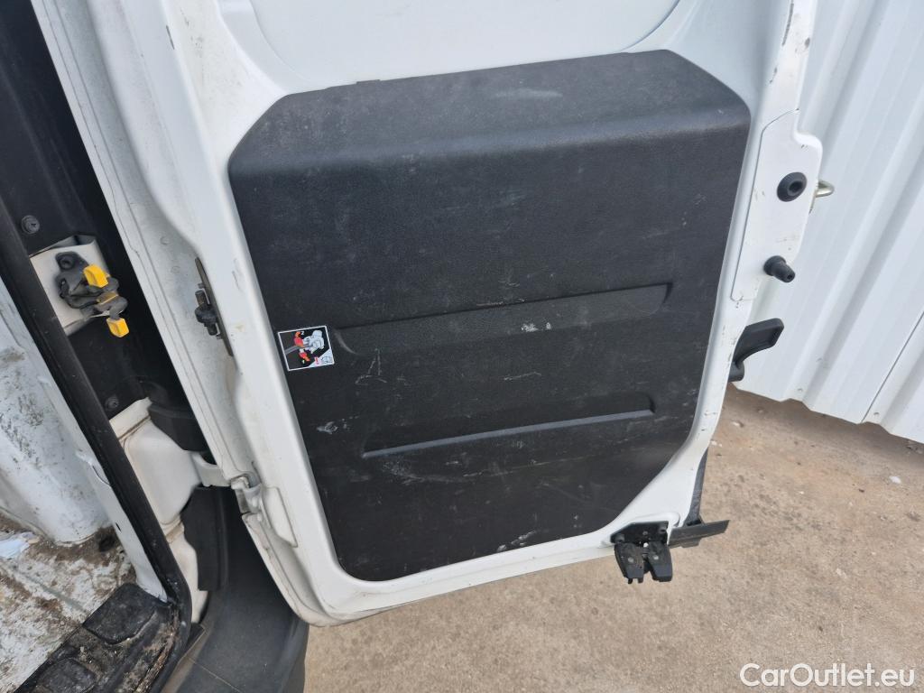  Fiat  Doblo FIAT Doblò Cargo/2015/4P/furgón derivado de turismo Cargo SX 1.6 Mjet 66kW (90CV) (AC) #12