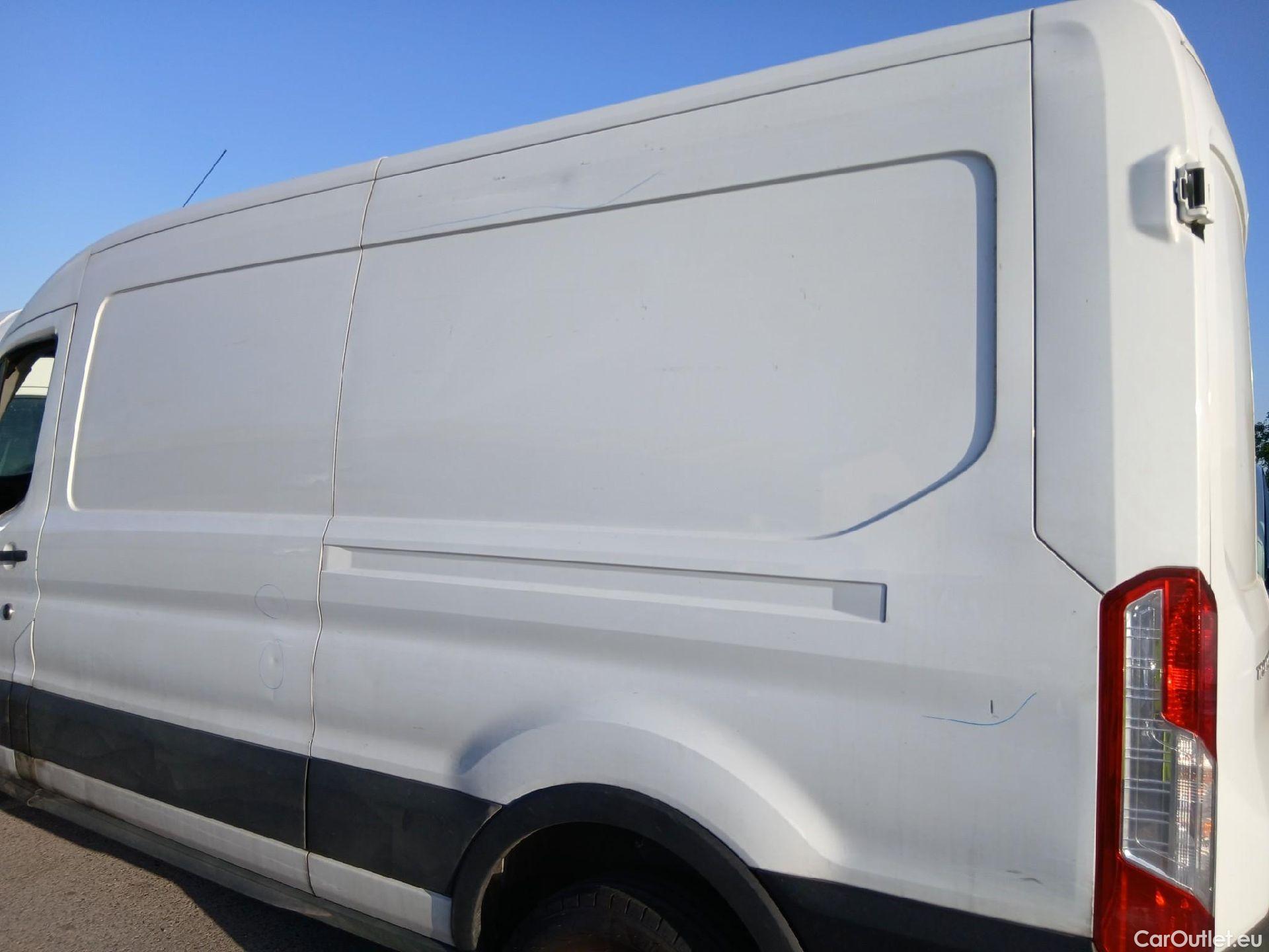  Ford  Transit FORD  / 2013 / 4P / furgón 350 96kW L3H2 Van Trend FWD Auto #16