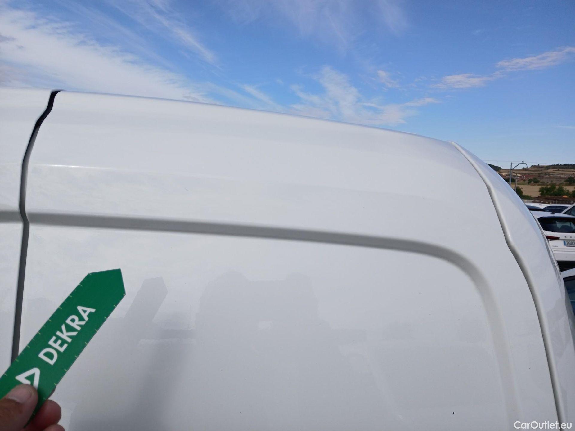  Fiat  Fiorino FIAT  / 2016 / 4P / furgón derivado de turismo Cargo SX N1 1.3 MJet 59 kW (80 CV) #44