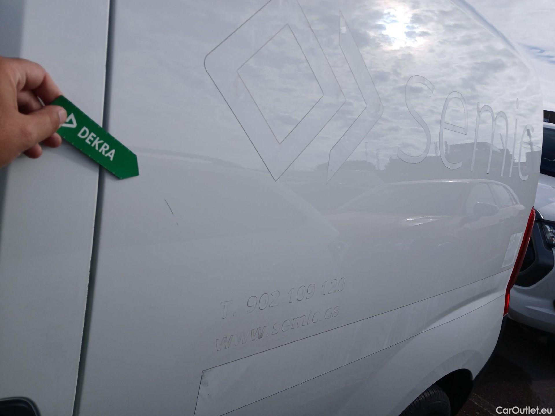  Fiat  Fiorino FIAT  / 2016 / 4P / furgón derivado de turismo Cargo SX N1 1.3 MJet 59 kW (80 CV) #28