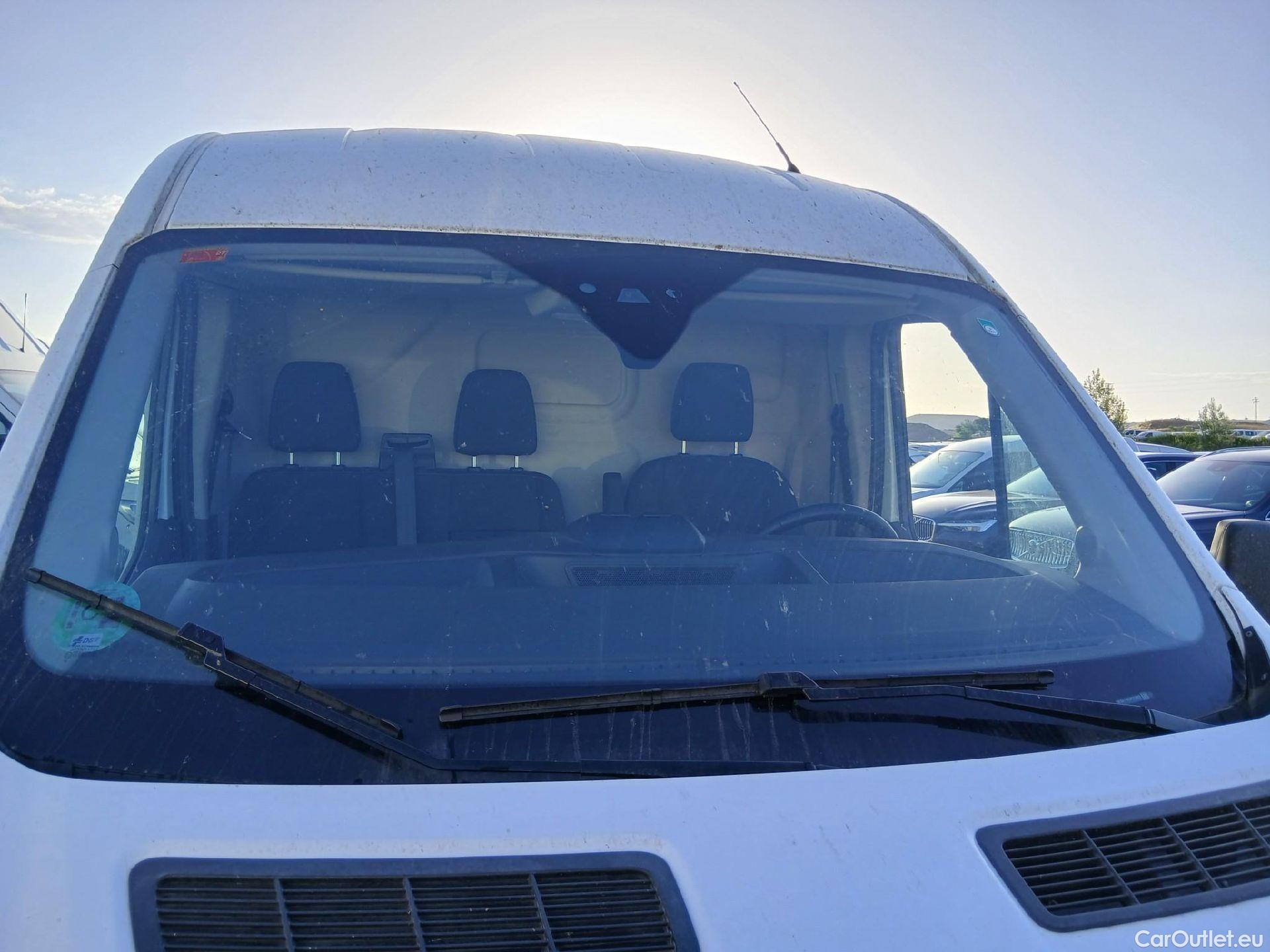  Ford  Transit FORD  / 2013 / 4P / furgón 350 96kW L3H2 Van Trend FWD Auto #2