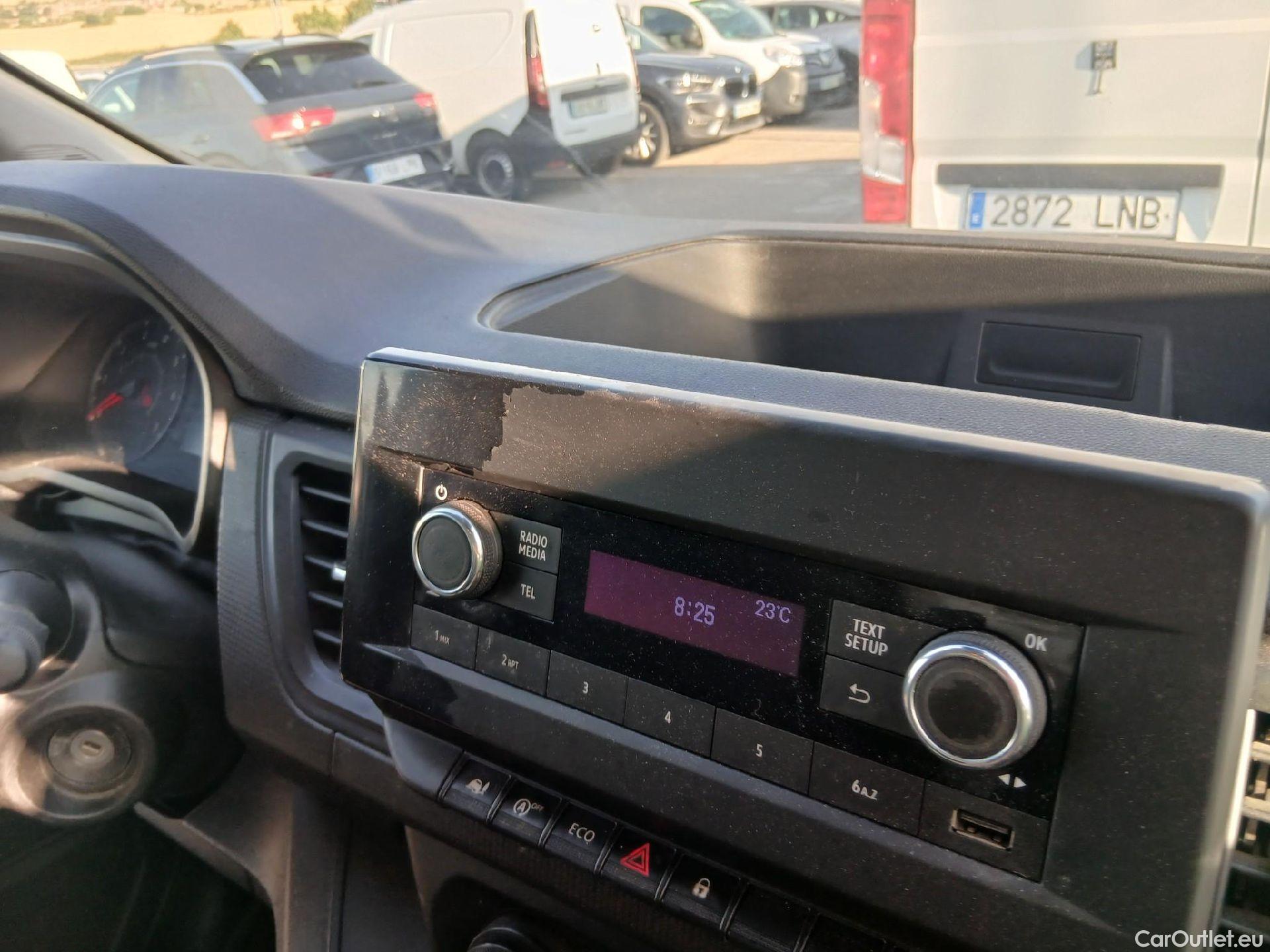 Renault  Trafic RENAULT  / 2021 / 4P / furgón Furgón L2H1 Blue dCi 96 Kw (130 CV) CUA #41