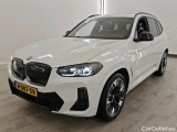 iX3