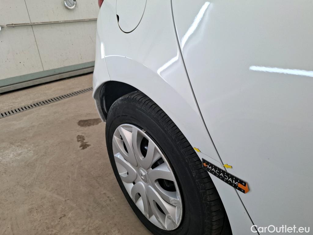  Renault  Clio  IV Air MediaNav 1.5 dCi 75CV BVM5 E6 #10