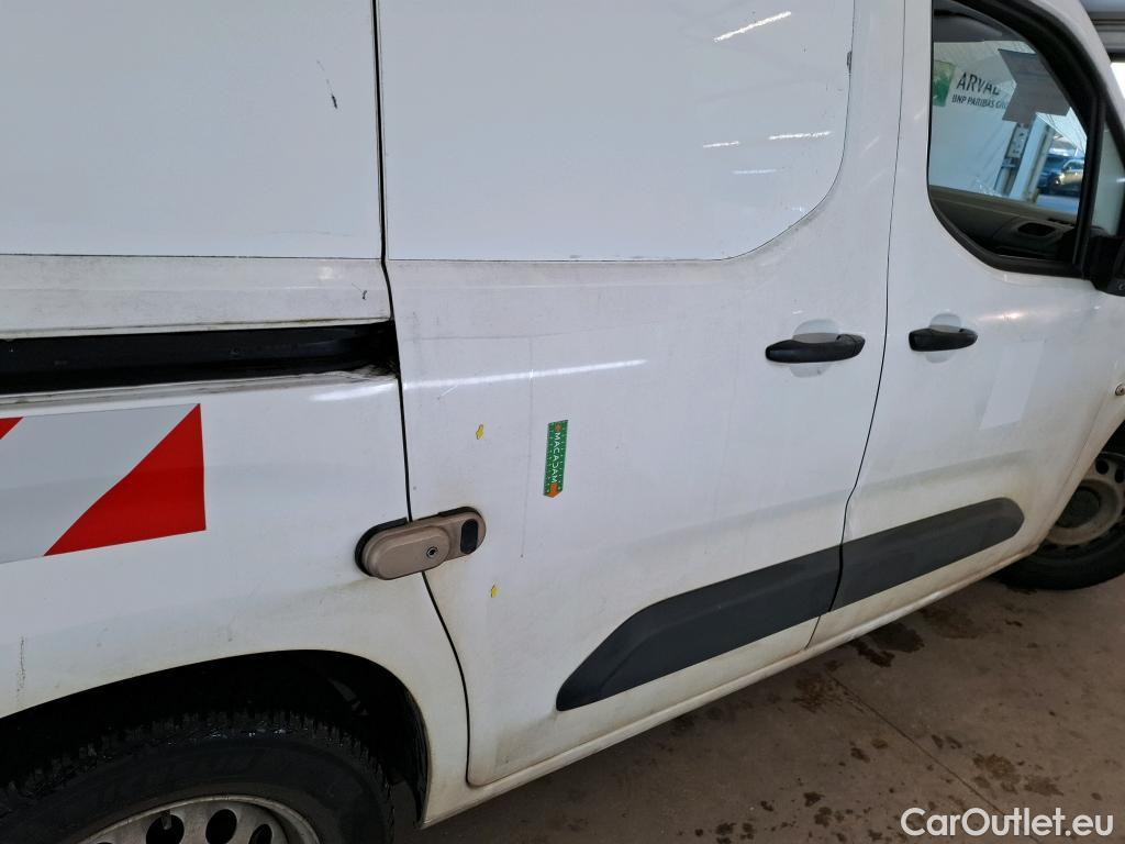  Citroen  Berlingo  Fourgon Worker M 1000 1.2 PureTech 130CV BVA8 E6d #1