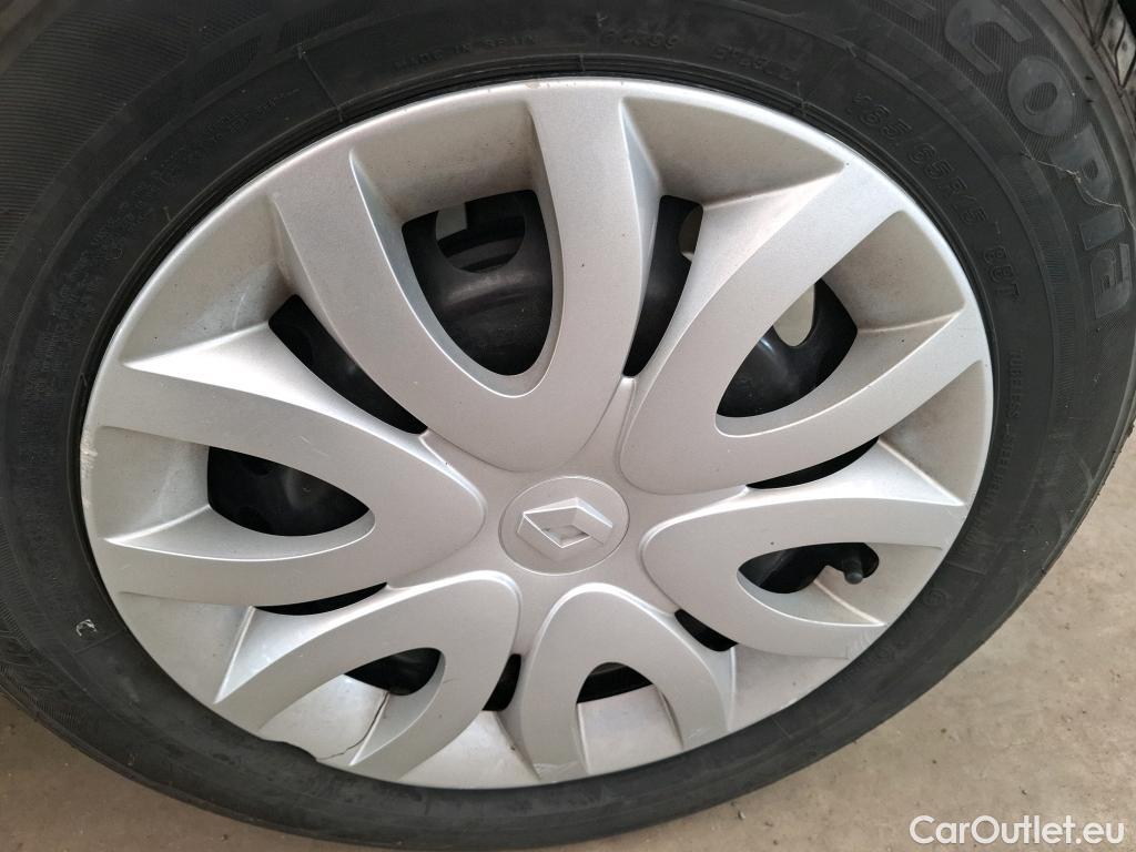  Renault  Clio  IV Air MediaNav 1.5 dCi 75CV BVM5 E6 #16