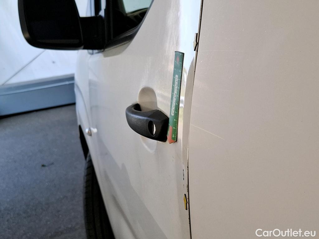  Citroen  Berlingo  Fourgon Club XL 950 1.5 BlueHDi 100CV BVM5 E6dT #24