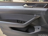  Volkswagen  Passat Volkswagen  2.0 TDI EVO 150 KM 6 biegów Business 4d #28