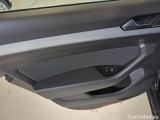  Volkswagen  Passat Volkswagen  2.0 TDI EVO 150 KM 6 biegów Business 4d #36