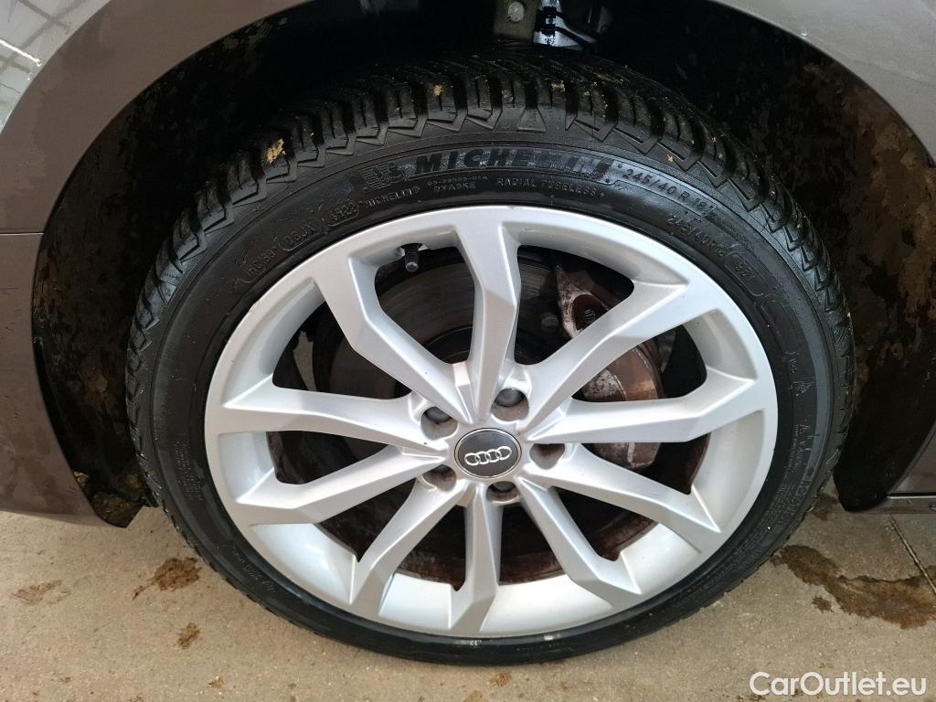  Audi  A4  Berline 40 TDI Design Luxe 2.0 TDI 190CV BVA7 E6 #9