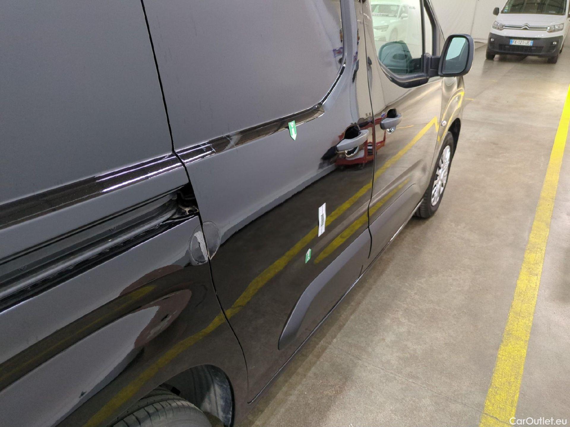 Toyota  Proace TOYOTA  City / 2019 / 4P / Fourgonnette 1.2 Medium 110 VVT-i Dynamic #26