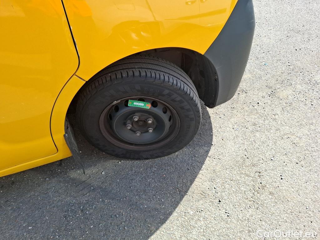  Renault  Master RENAULT  / 2019 / 4P / Fourgon tôlé FG Z.E.Tr CF F3100 L3H2 R75 AI - 19 #39