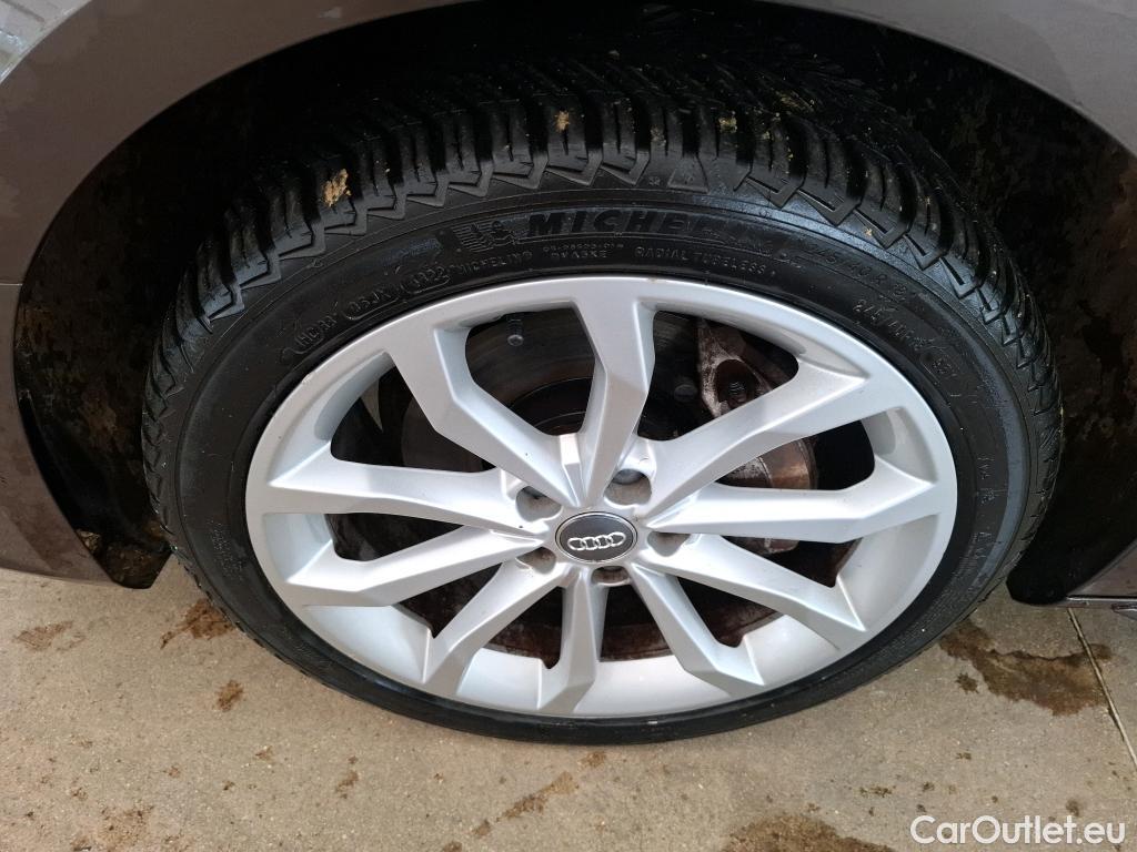  Audi  A4  Berline 40 TDI Design Luxe 2.0 TDI 190CV BVA7 E6 #32