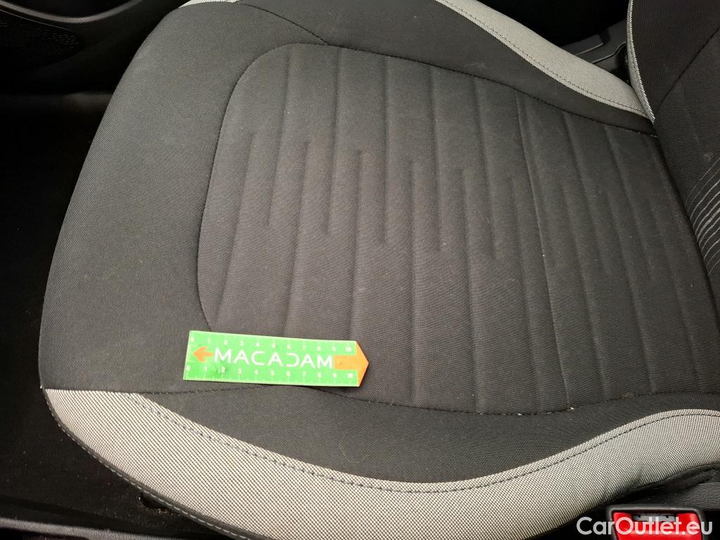  Hyundai  i10  Intuitive 1.0 65CV BVM5 E6d #7