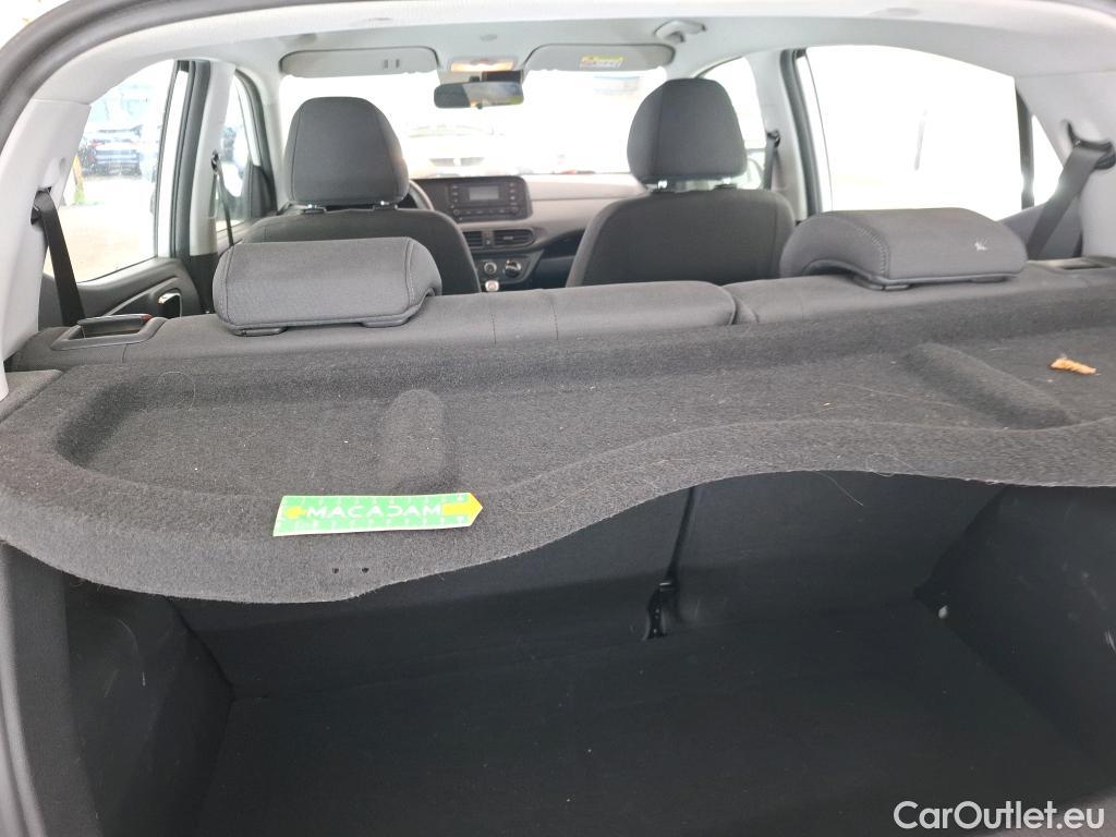  Hyundai  i10  Intuitive 1.0 65CV BVM5 E6d #8